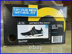 NEW IN BOX! Adidas Powerband Boa Boost Mens sz US 10.5 M Black Golf Shoe Q44769