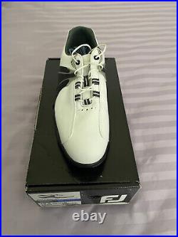 NEW IN BOX FootJoy 10.5 M Dryjoys Men Golf Shoes 53421 Black/White Waterproof