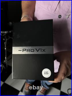 New 2024 2 Dozen, 24 Golf Balls Titleist Pro V1x & Limited Holiday Gift Box New 2024 2 Dozen, 24 Golf Balls Titleist Pro V1x & Limited Holiday Gift Box