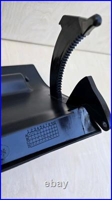 New Genuine OEM VW MK4 glove box lid cover door Jetta Golf GTI GLI R32 New Genuine OEM VW MK4 glove box lid cover door Jetta Golf GTI GLI R32
