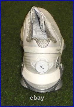 New in Box Footjoy Tour Alpha BOA Golf Shoes, White / Grey, 9.5 Medium, 55544