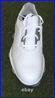 New in Box Footjoy Tour Alpha Golf Shoes, White / Silver, 9.5 Medium, 55543