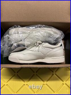 Rockport Men's Golf 8 M (41 EUR) Vintage 90s NEW IN BOX with Spikes Never Worn